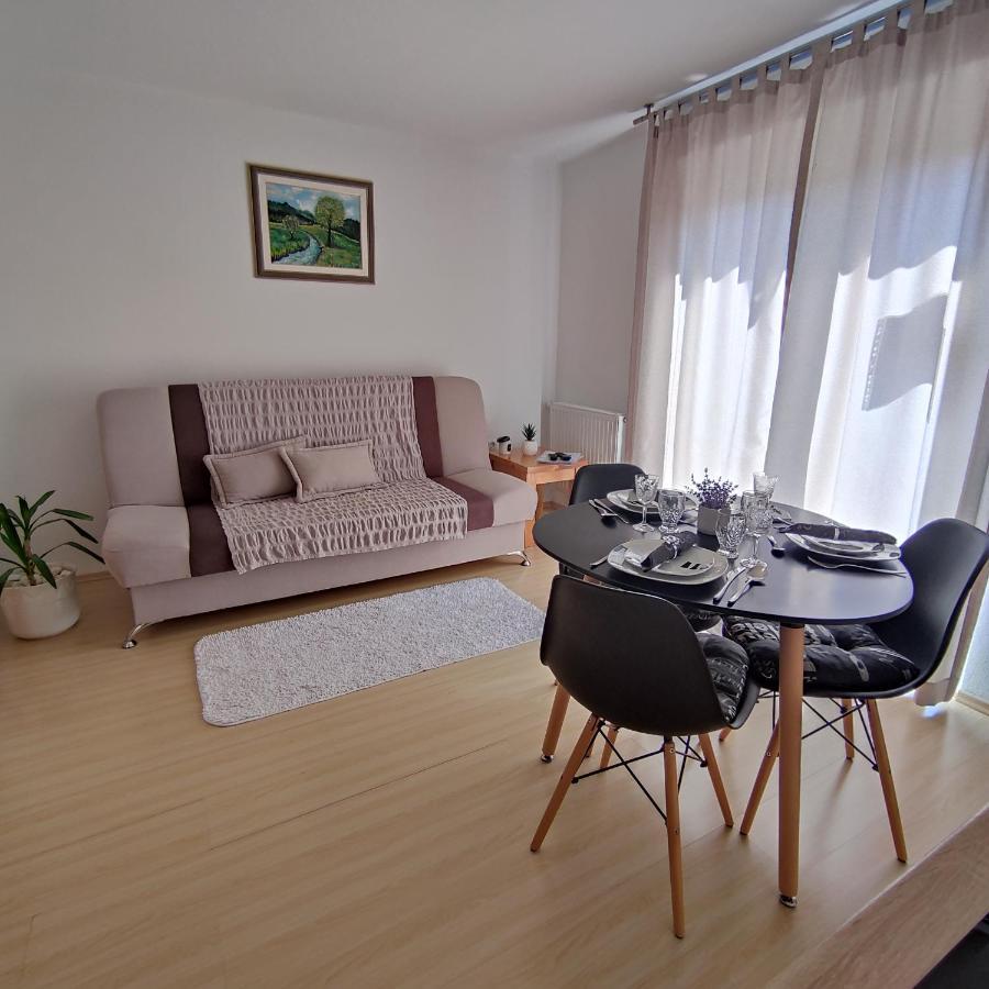 Apartments Sanja Rakovica Exterior photo